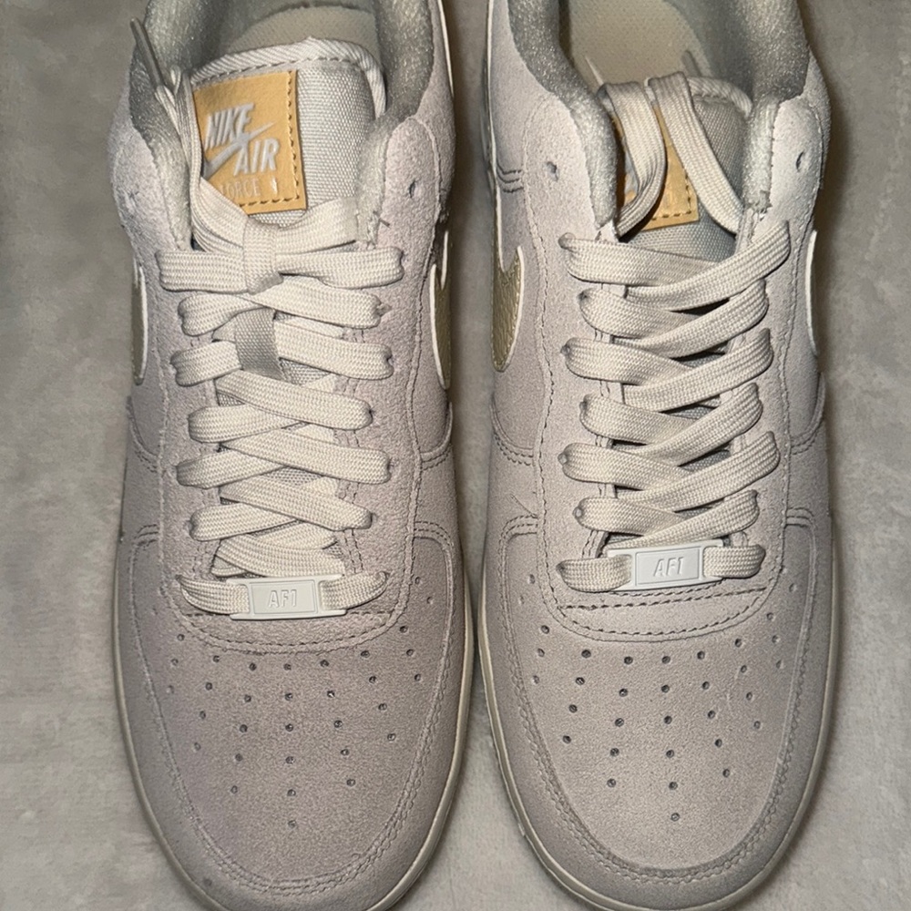 Nike WMNS Air Force 1 LO ‘07 Sneakers - Picture 6 of 6